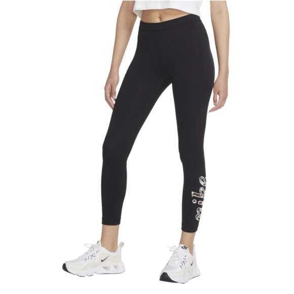 LAST TWO AVAILABLE! - New Nike Women's Floral High Waisted Leggings Size XS - Picture 2 of 14